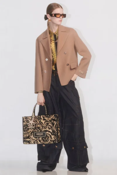 Look 24